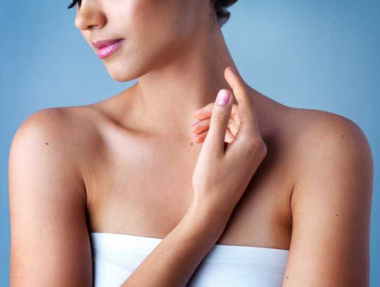 Как правильно ухаживать за кожей шеи, чтобы предотвратить ее старение