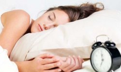 Меньше стресса, больше сна: как отдыхать правильно, чтобы похудеть
