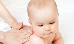 Как правильно делать массаж новорожденному
