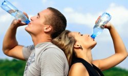 Как правильно пить воду, правила и ошибки