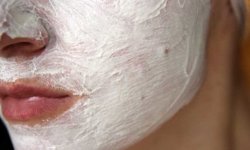 Как приготовить маску-сметанку для склонной к сухости кожи лица