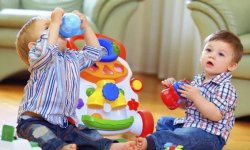 Как выбрать правильные игрушки для детей?