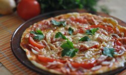 Как приготовить пиццу в микроволновке или духовке
