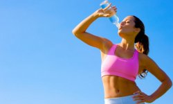 Почему нельзя ограничивать воду в процессе похудения