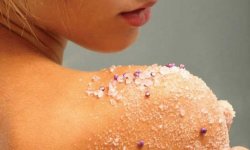 Как сделать кожу красивой с помощью морской соли