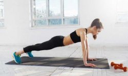 Как делать отжимания, чтобы одним упражнением тренировать все мышцы разом