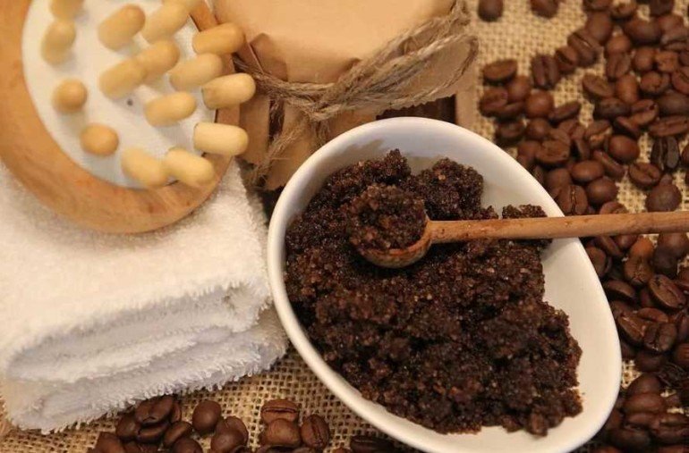 Ароматно и полезно: рецепт обертывания из кофейной гущи и порошка какао
