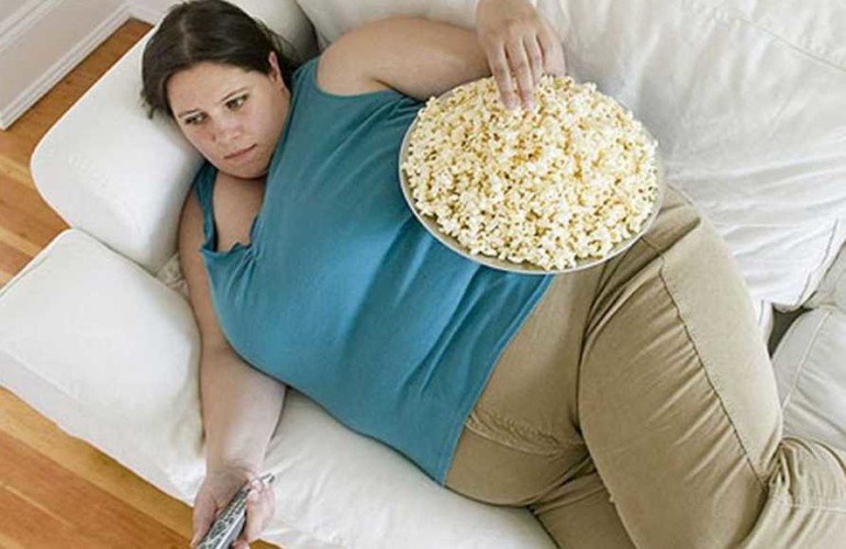 Как избыток просмотра телевизора влияет на набор веса
