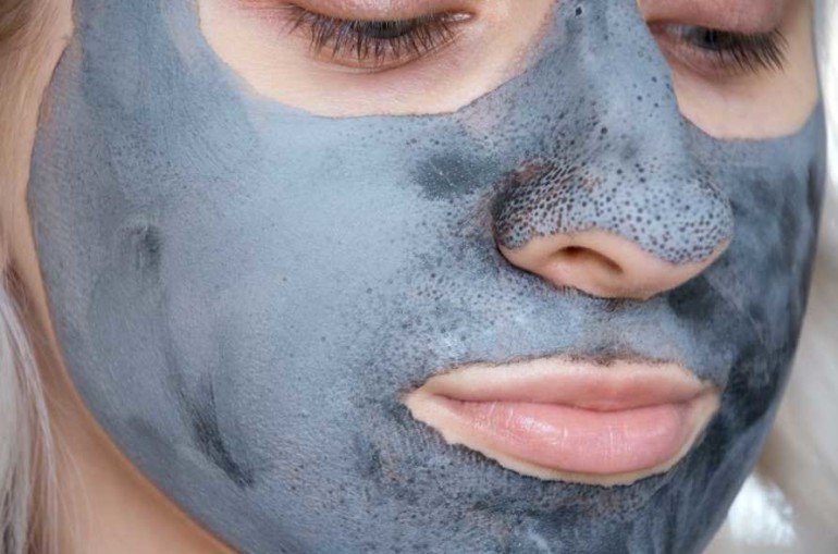 Самодельная маска из голубой глины для быстрой очистки пор