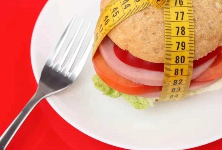 Можно ли худеть на фастфуде, если урезать общую калорийность питания