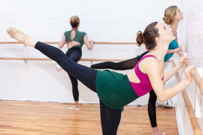 5 упражнений из боди-балета для красивых мышц и правильной осанки