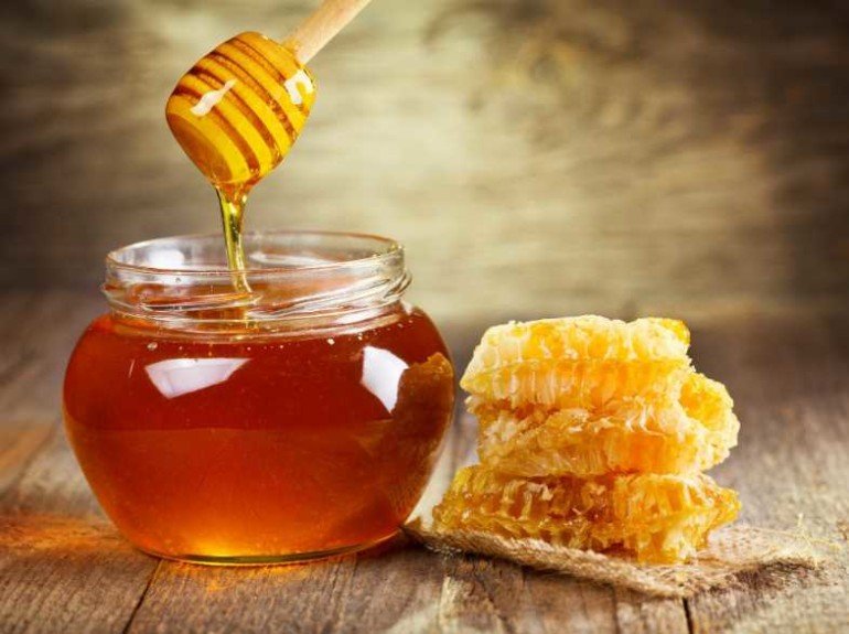 Сахар, мед или стевия: какой подсластитель самый полезный на диете