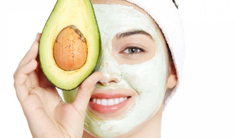 Как приготовить домашнее средство с авокадо для ухода за тонкой кожей