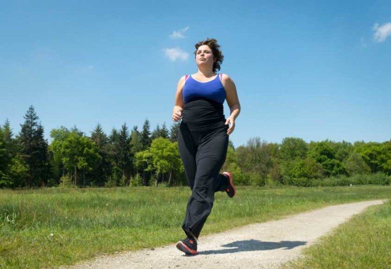 Как пробежки помогают бороться с жиром на боках