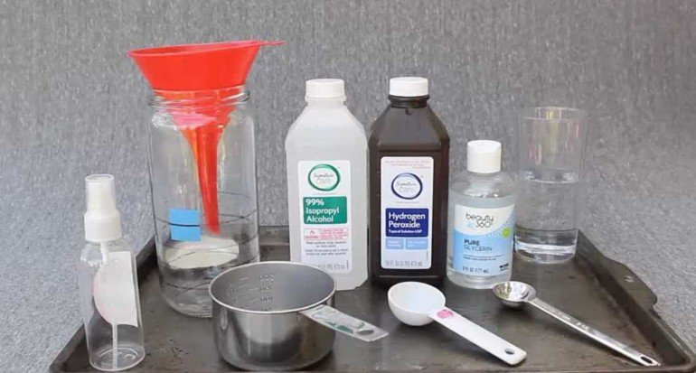 Как приготовить бережный антисептик для рук из того, что есть в аптечке