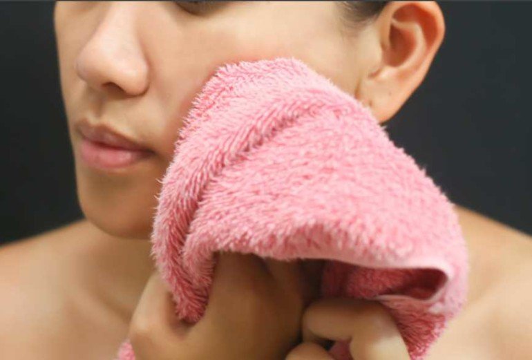 Как избавить проблемную кожу от воспалений с помощью солевых компрессов