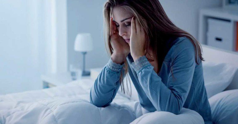 5 причин, по которым недосып вредит фигуре больше, чем сладости