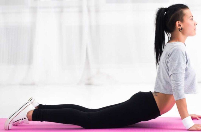 Комплекс упражнений для здоровой спины на 15 минут